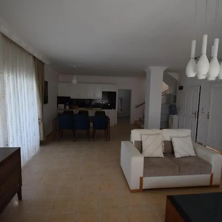 A&j Apartments- Aegean Heights 1 4bed Apartment *